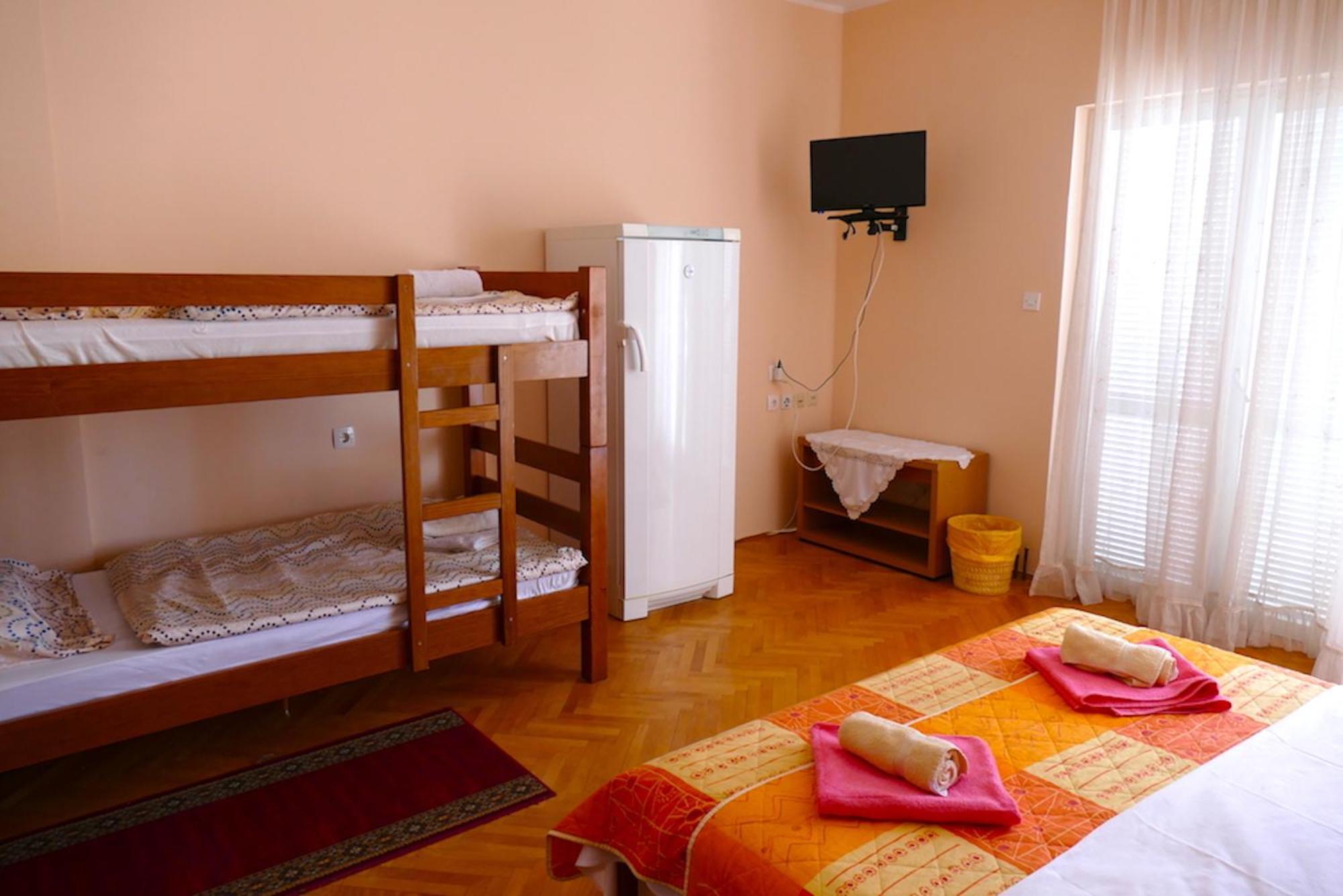 B&B Garni Toni Supetarska Draga Ruang foto