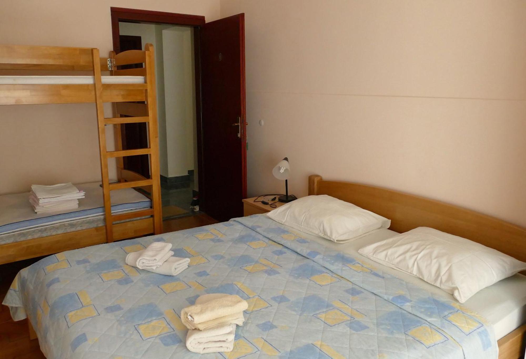 B&B Garni Toni Supetarska Draga Ruang foto