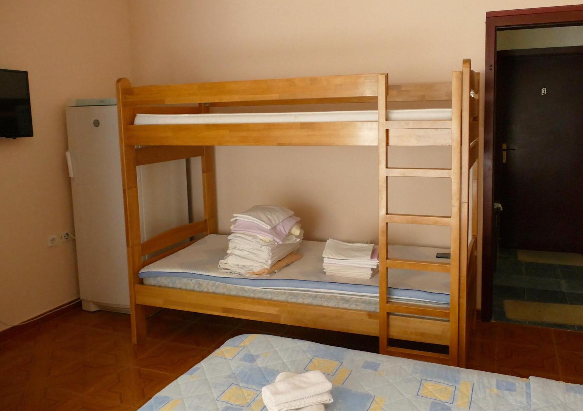 B&B Garni Toni Supetarska Draga Ruang foto