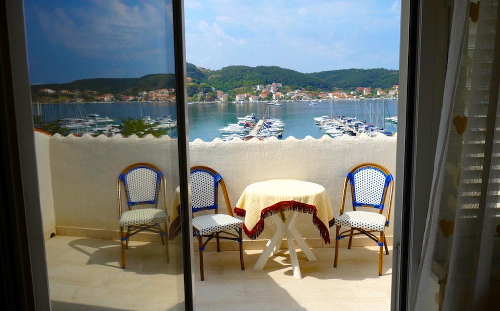 B&B Garni Toni Supetarska Draga Bagian luar foto
