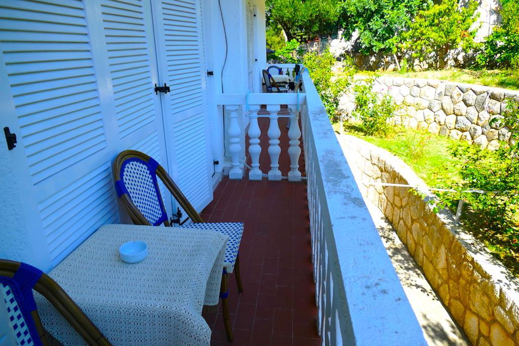 B&B Garni Toni Supetarska Draga Ruang foto